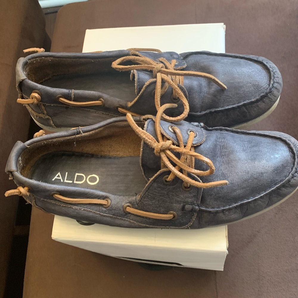 Aldo boat shoe size 9